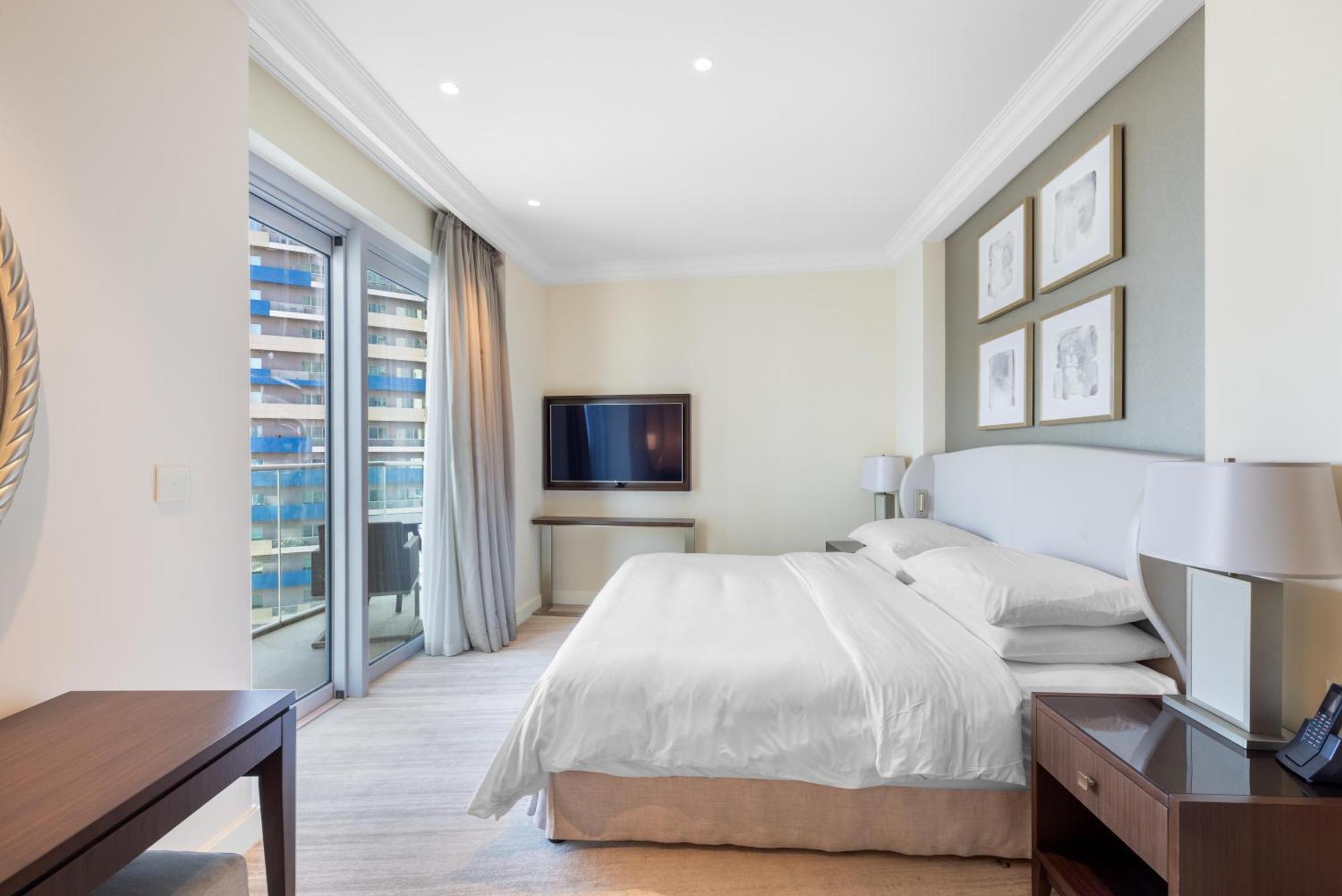 The Address Fountain Views 2 Bedroom With Burj Khalifa View And Access To Mall Дубай